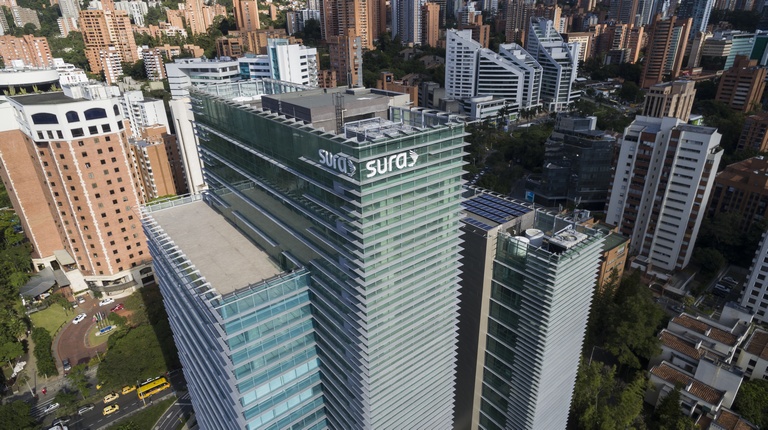 Fitch Ratings afirma las calificaciones crediticia